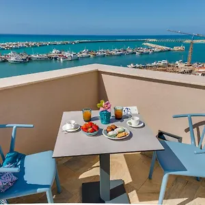Roccaregina Hotel
